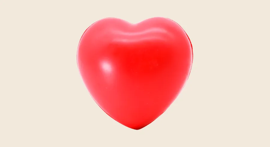Antiestrés personalizados: antiestrés rojo con forma de corazón