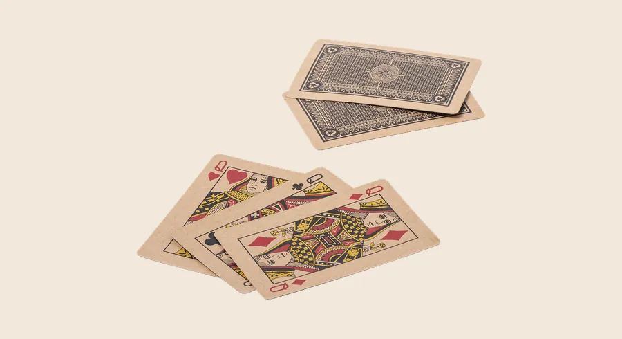 Barajas de cartas personalizadas: baraja francesa de cartón reciclado con cartas abiertas