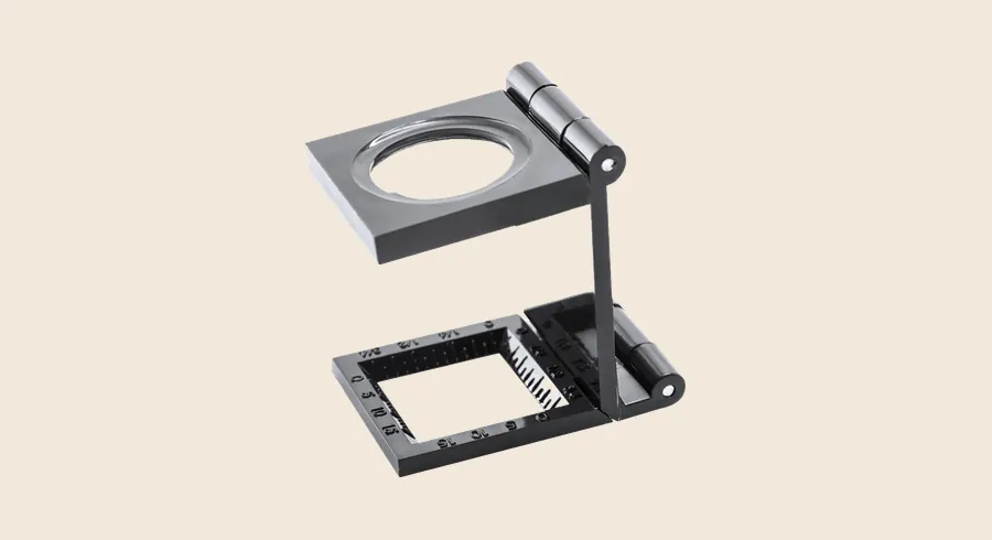Lupas personalizadas: lupa negra con soporte plegable