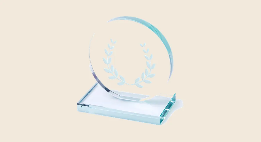 Placas y trofeos conmemorativos: placa de cristal grueso circular con base cuadrada