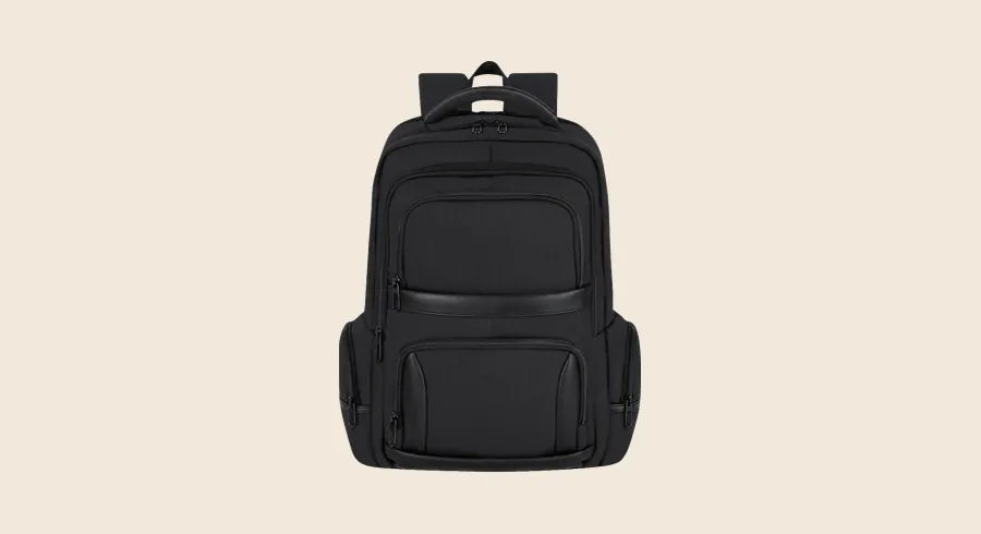 Regalos premium de fin de año: mochila negra acolchada de tejido Oxford con detalles de polipiel