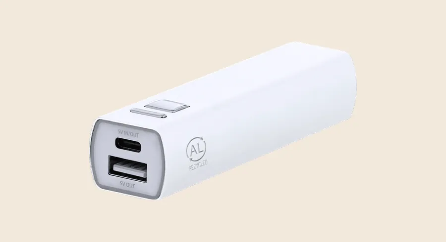 Regalos tecnológicos para ferias: power bank blanco de aluminio reciclado