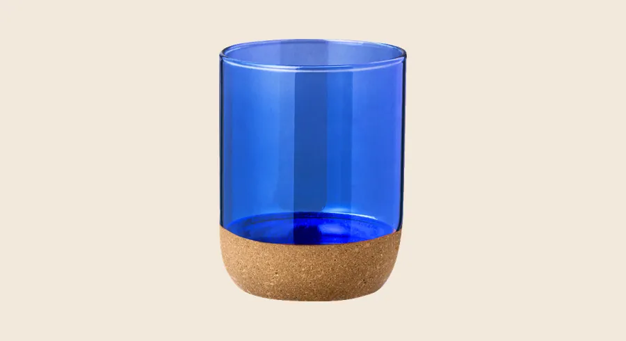 Vasos de cristal personalizados: vaso de cristal azul con base de corcho